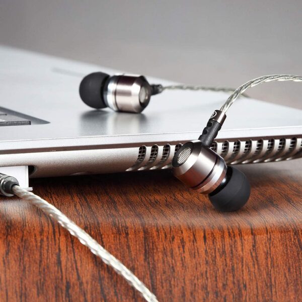 sephia SP3060 Earbuds Wired in Ear Headphones with Tangle-Free Cord Noise Isolating Earphones Deep Bass Case Ear Buds 3.5 mm Jack Plug - Image 3